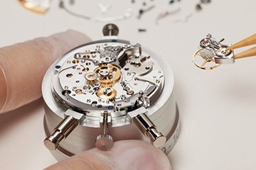 合肥百达翡丽为什么倒着走